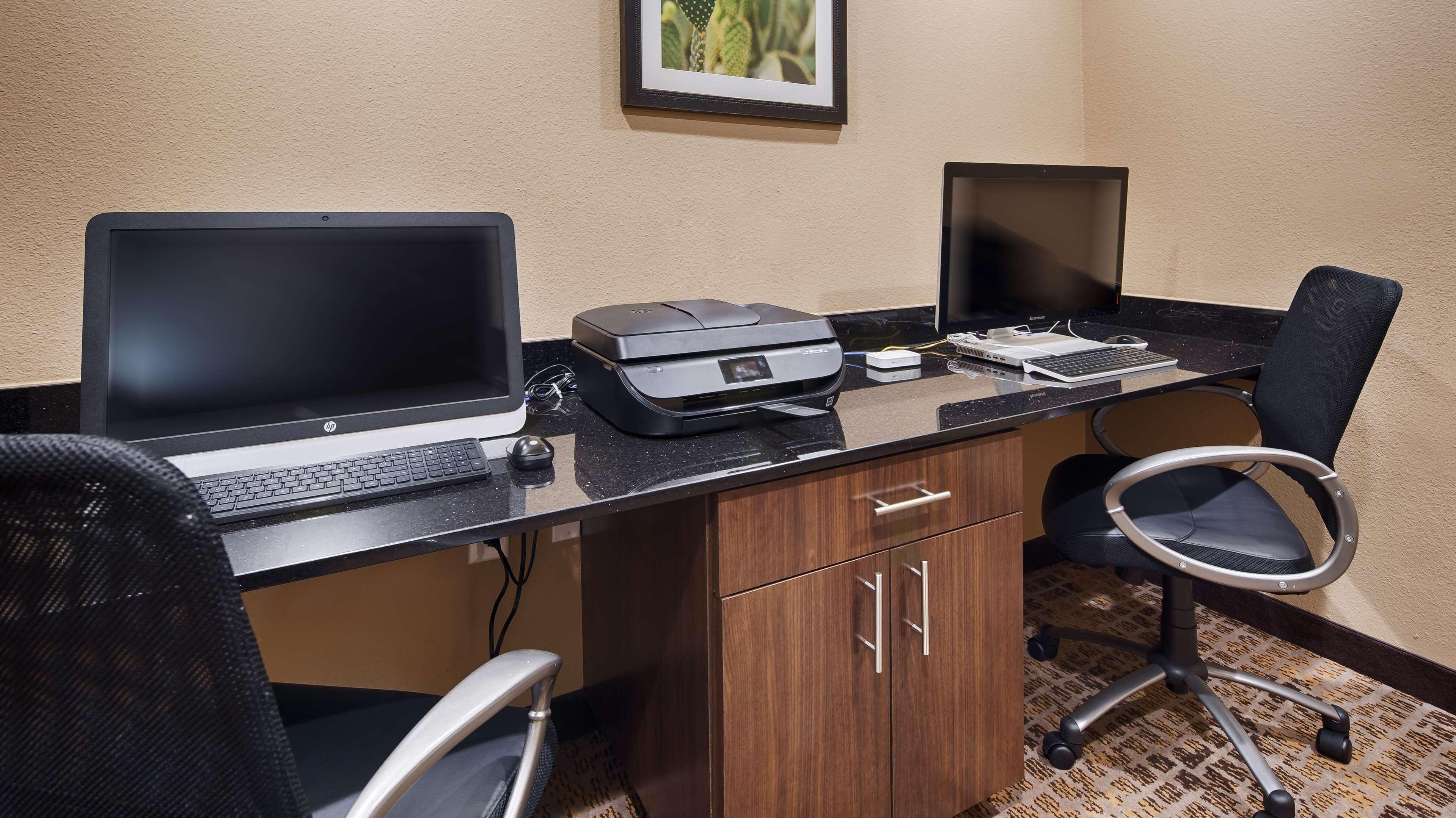 Best Western Plus Elmendorf Hotel San Antonio Hotel מראה חיצוני תמונה