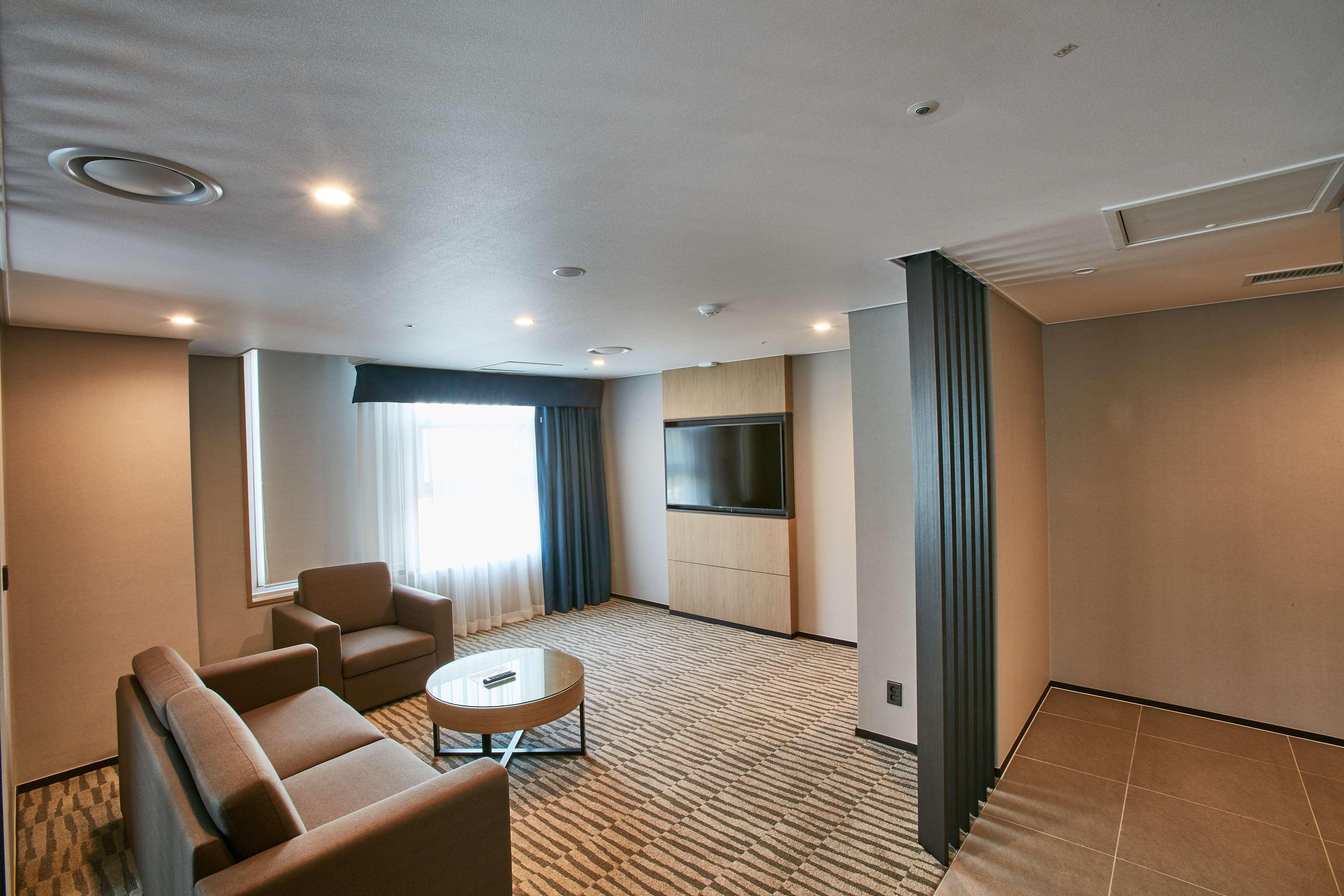 Best Western Plus Elmendorf Hotel San Antonio Hotel מראה חיצוני תמונה