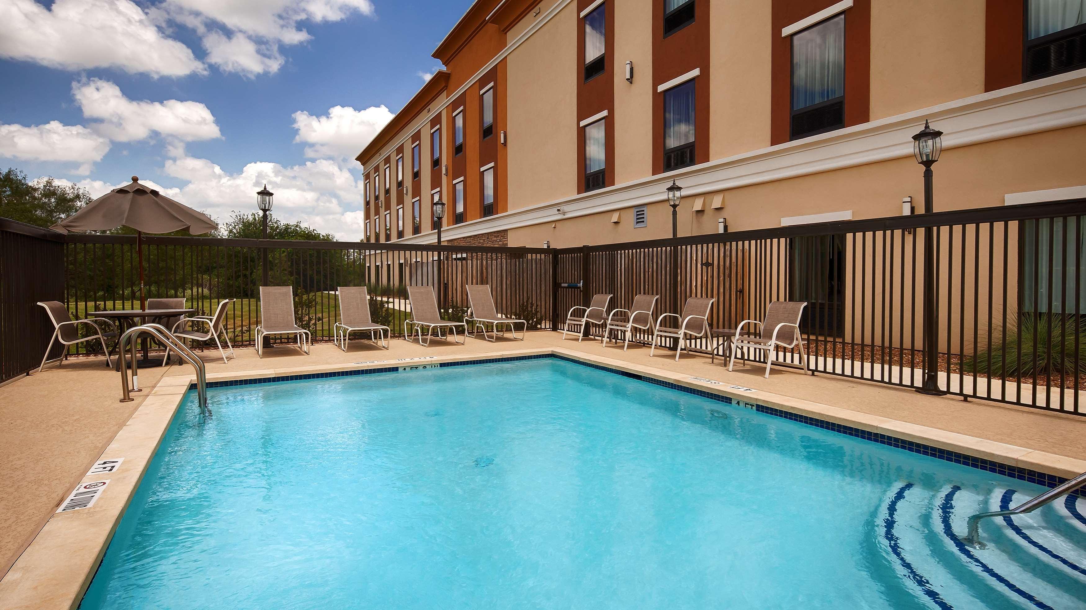Best Western Plus Elmendorf Hotel San Antonio Hotel מראה חיצוני תמונה